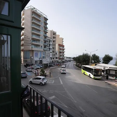 Lägenhet Seafront Balcony