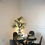 Seafront Balcony 슬리에마