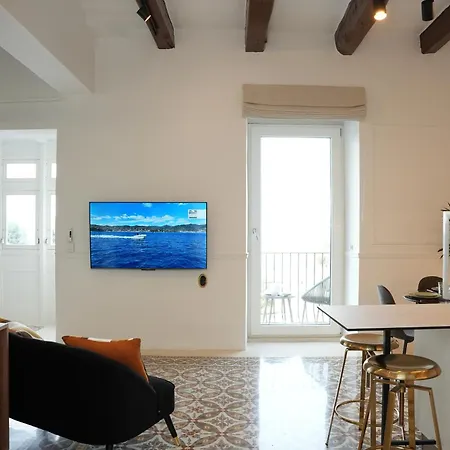 Seafront Balcony *