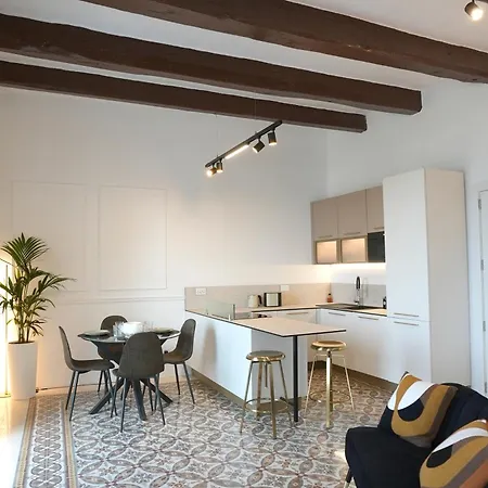 Apartment Seafront Balcony *