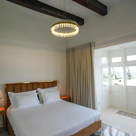 Seafront Balcony Apartman