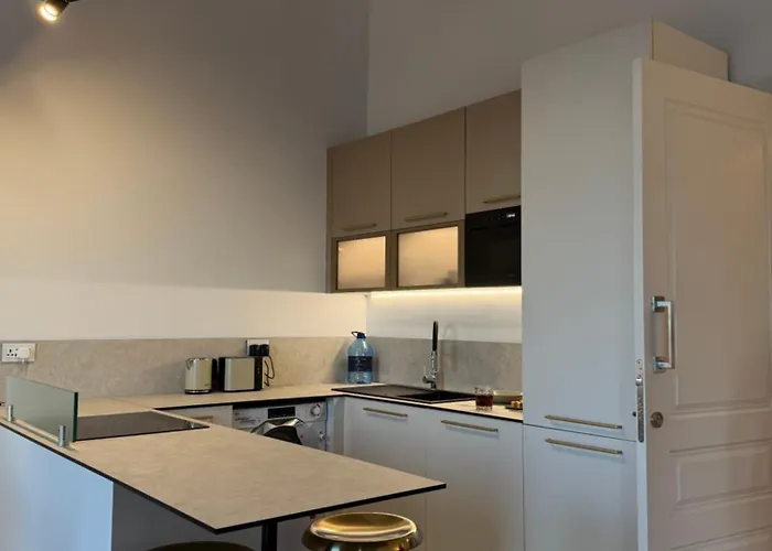 Seafront Balcony 슬리에마