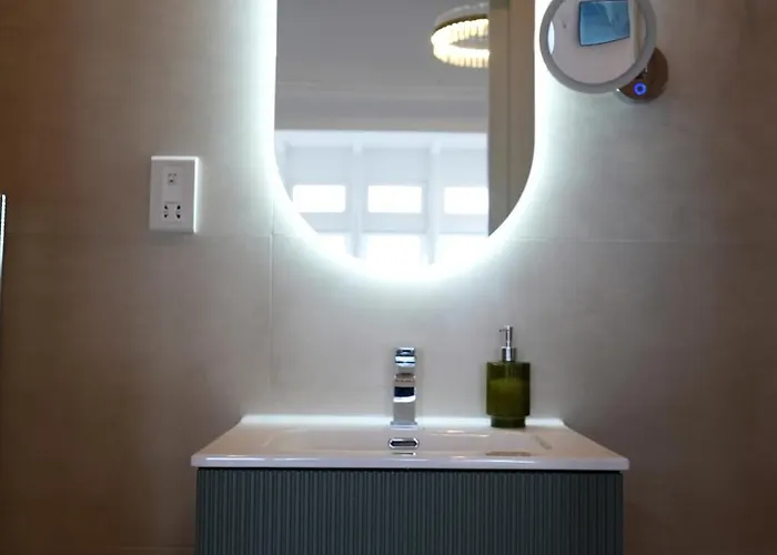 아파트 Seafront Balcony 슬리에마