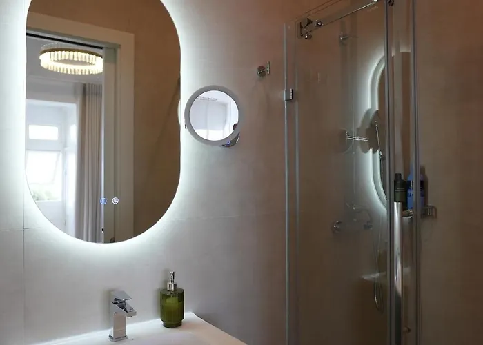 아파트 Seafront Balcony 슬리에마