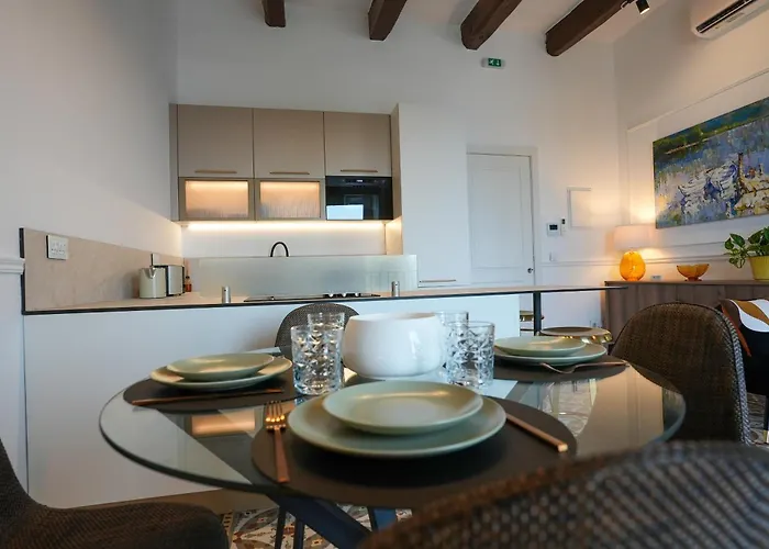 Seafront Balcony Apartman Sliema