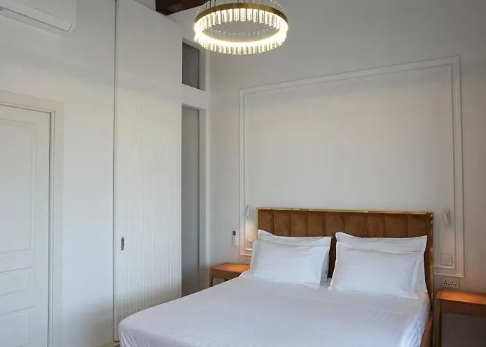 Seafront Balcony Apartment Sliema