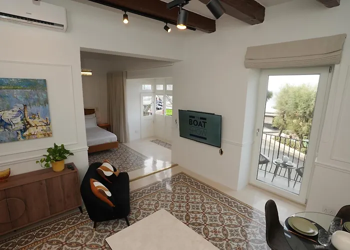 Seafront Balcony * Sliema