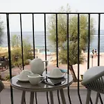 Lägenhet Seafront Balcony *